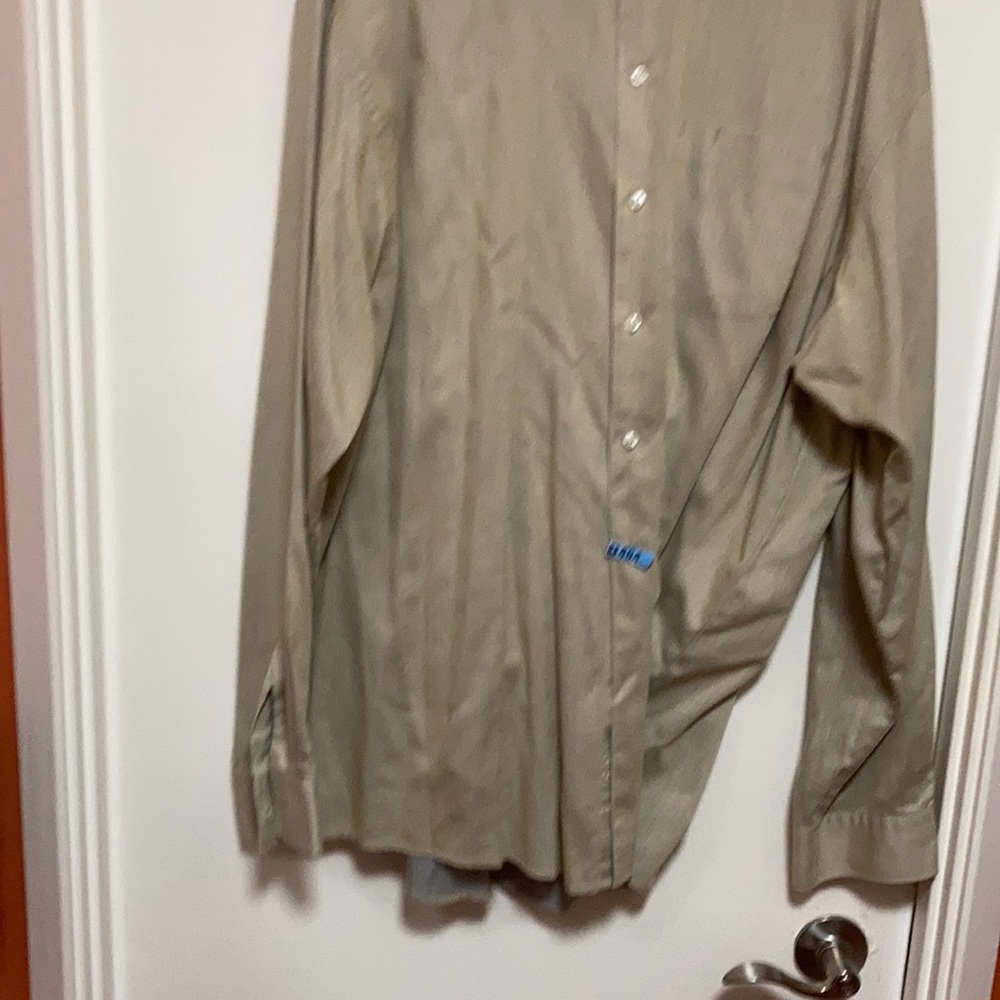Kenneth Cole Reaction beige long sleeve shirt